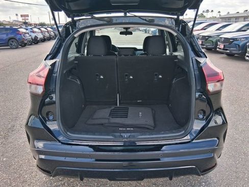 Used 2022 Nissan Kicks SV FWD image 5