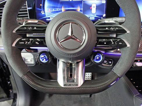 Certified 2025 Mercedes-Benz GLE 53 AMG 4MATIC image 18