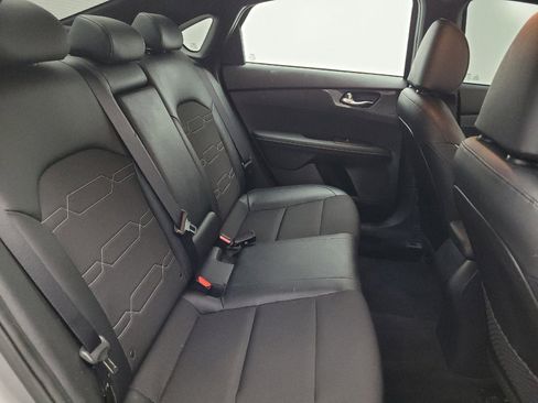 Used 2023 Kia Forte GT-Line w/ GT-Line Technology Package FWD image 19