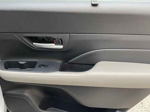 Used 2024 Toyota Grand Highlander Limited image 12