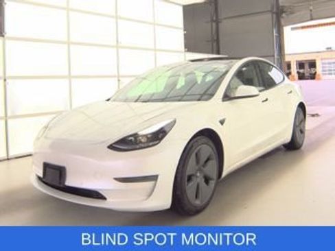 Used 2021 Tesla Model 3 Standard Range Plus RWD image 3
