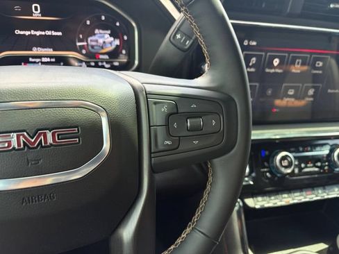 Used 2025 GMC Sierra 2500 AT4 w/ AT4 Premium Plus Package AWD/4WD image 7