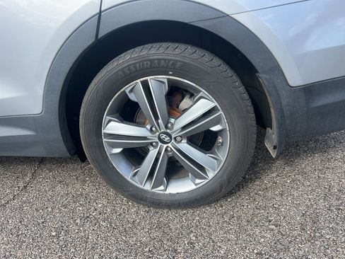 Used 2015 Hyundai Santa Fe Limited image 8