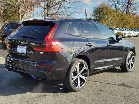 Certified 2024 Volvo XC60 T8 Ultimate w/ Protection Package Premier image 8