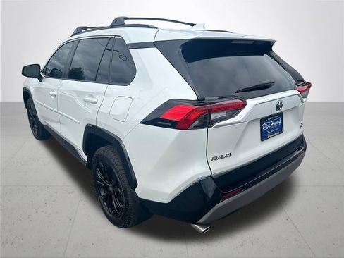 Certified 2024 Toyota RAV4 SE w/ Weather Package AWD/4WD image 10