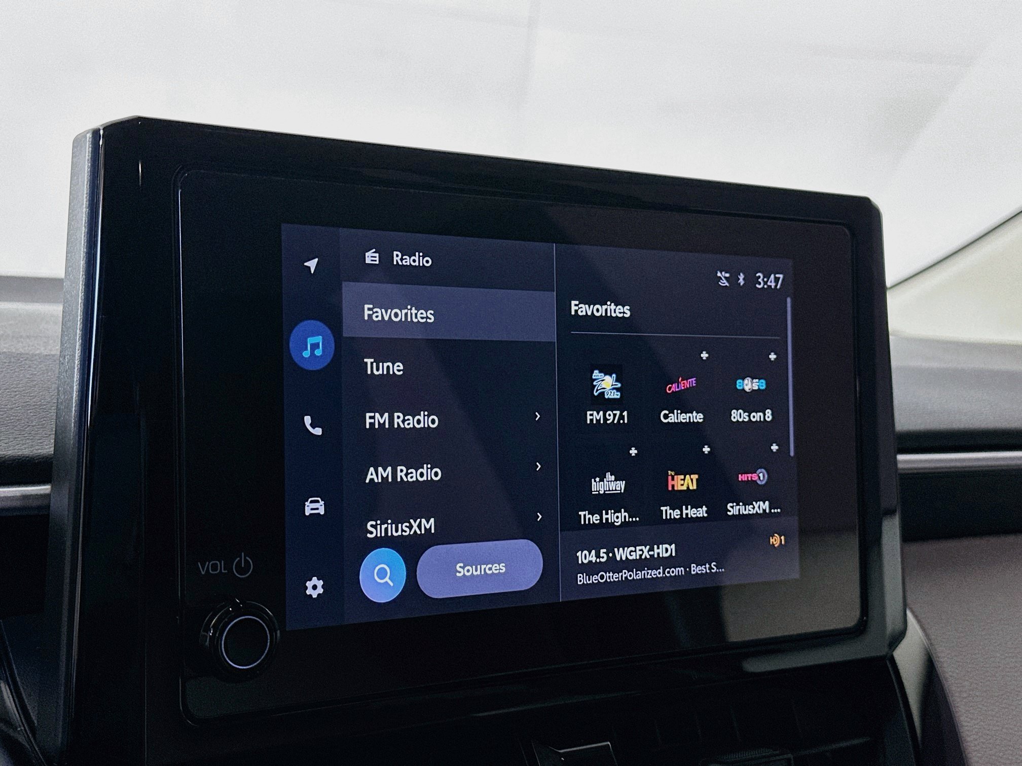 Used 2025 Toyota Corolla LE FWD image 19
