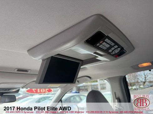 Used 2017 Honda Pilot Elite image 12