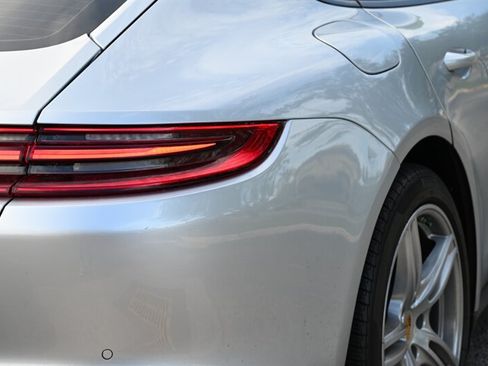 Used 2017 Porsche Panamera 4S w/ Premium Package Plus AWD/4WD image 14