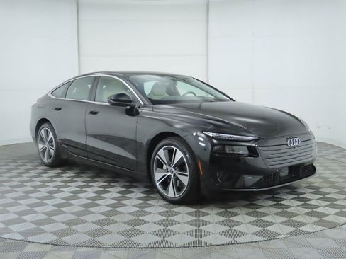 Used 2025 Audi A6 e-tron Premium Plus w/ Premium Plus image 3