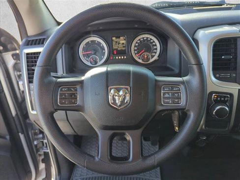 Used 2016 RAM 1500 Classic SLT RWD image 14