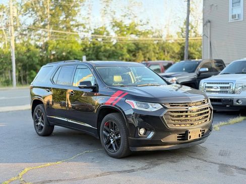 Used 2018 Chevrolet Traverse Premier w/ Redline Edition AWD/4WD image 30