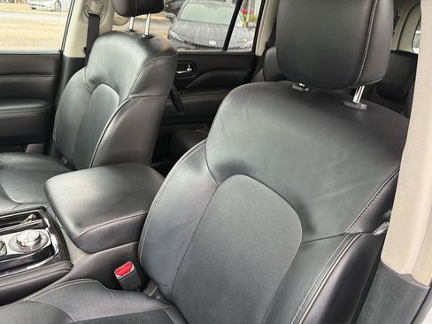 Used 2021 INFINITI QX80 Luxe w/ All-Season Package AWD/4WD image 30