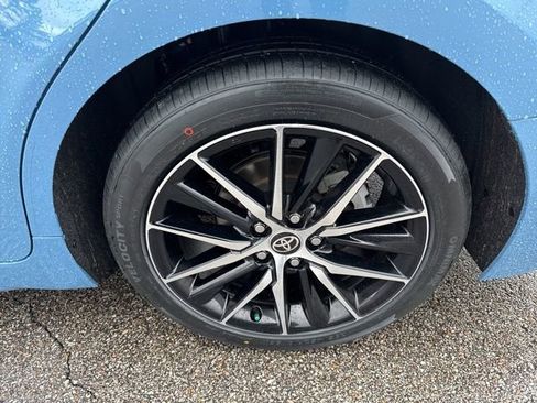 Used 2023 Toyota Camry SE image 12