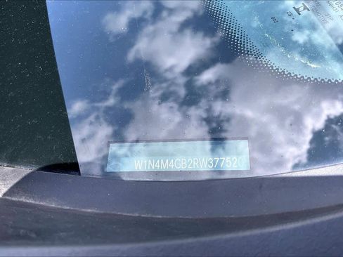 Certified 2024 Mercedes-Benz GLB 250 image 37