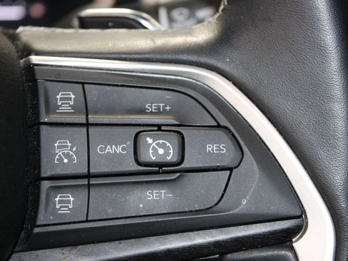 Used 2021 Jeep Grand Cherokee L Limited image 43