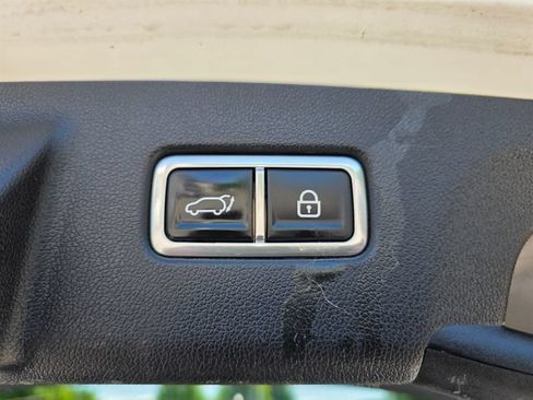 Used 2021 Kia Sorento SX AWD/4WD image 11