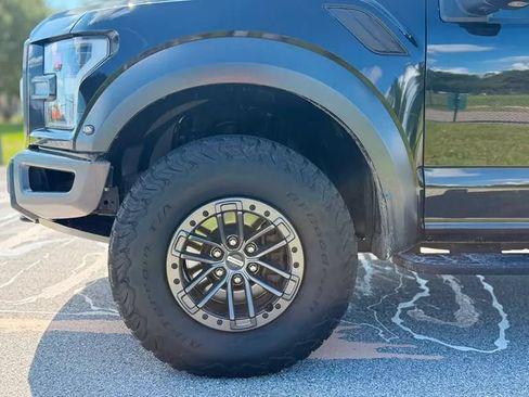 Used 2019 Ford F150 Raptor w/ Equipment Group 802A Luxury AWD/4WD image 14