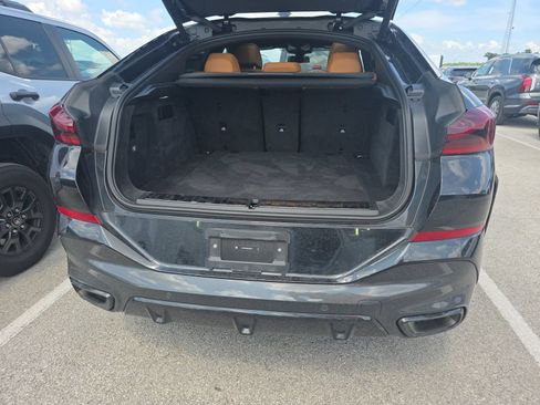 Used 2025 BMW X6 xDrive40i AWD/4WD image 9