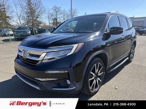 Used 2019 Honda Pilot Touring image 1
