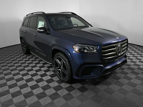 New 2026 Mercedes-Benz GLS 450 4MATIC image 24