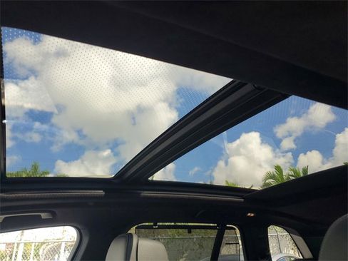 Used 2025 BMW X5 M60i image 29