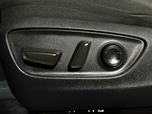 Certified 2025 Toyota RAV4 XLE FWD image 14