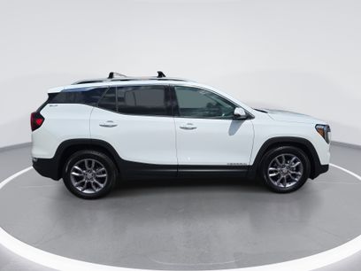 Used 2023 GMC Terrain SLT