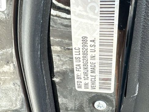 Used 2024 Jeep Grand Cherokee L Limited w/ Luxury Tech Group II image 14