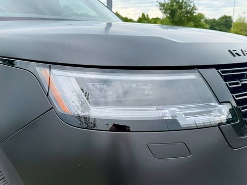 Used 2025 Land Rover Range Rover SE AWD/4WD image 53