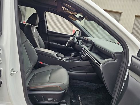 Certified 2025 Hyundai Santa Cruz Limited image 26