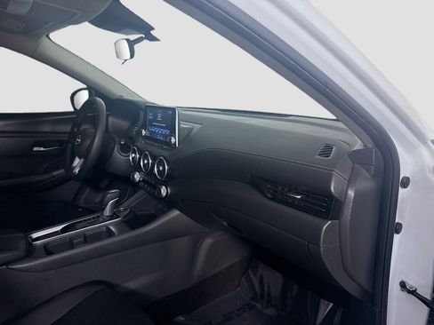 Used 2025 Nissan Sentra SV FWD image 30