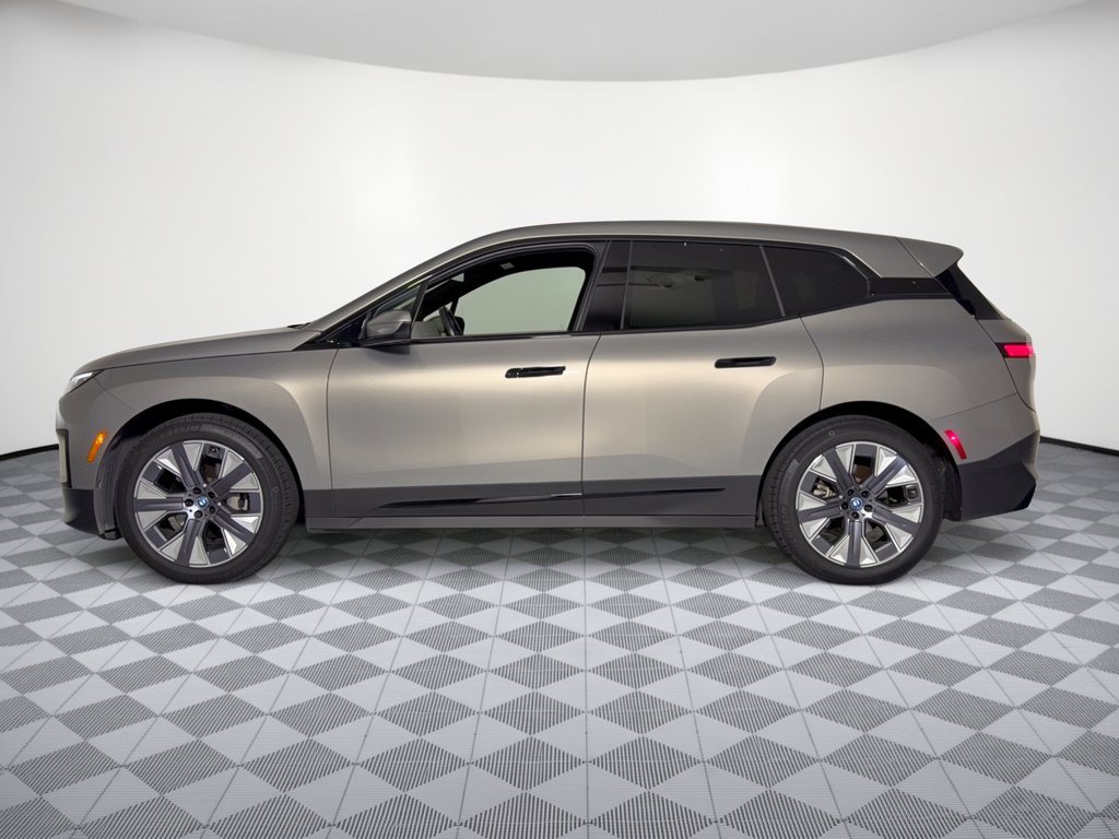 Certified 2024 BMW iX xDrive50 AWD/4WD image 2