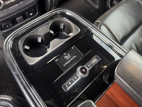 Used 2020 Lincoln Navigator L Reserve w/ Luxury Package image 17