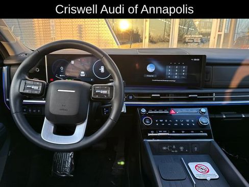 Used 2025 Hyundai Santa Fe Limited image 12