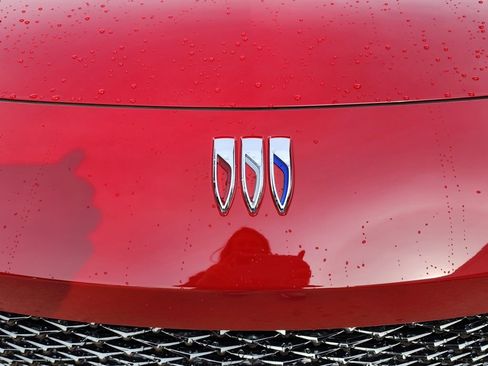 New 2026 Buick Envista Avenir image 10