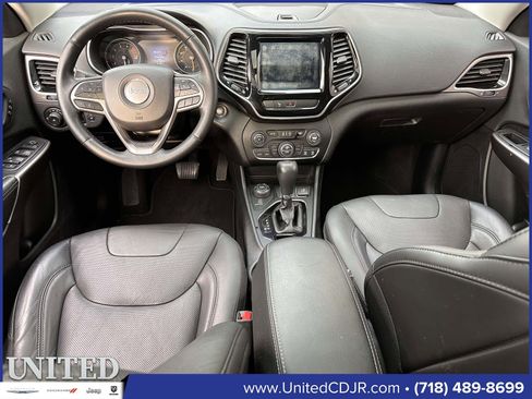 Used 2019 Jeep Cherokee Limited image 19