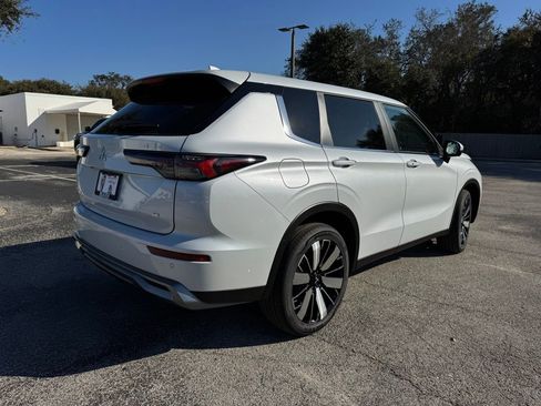 New 2026 Mitsubishi Outlander SE FWD image 8