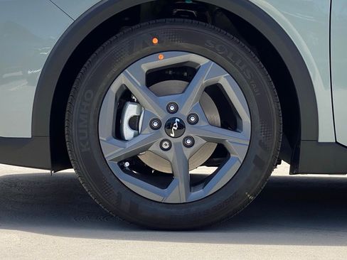 New 2026 Kia K4 FWD image 11