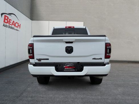 Used 2022 RAM 2500 Laramie w/ Night Edition image 15