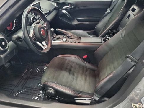 Used 2017 FIAT 124 Spider Abarth RWD image 9