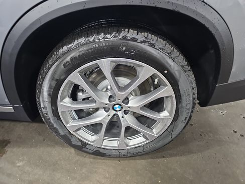 New 2026 BMW X5 xDrive50e w/ Climate Comfort Package AWD/4WD image 36
