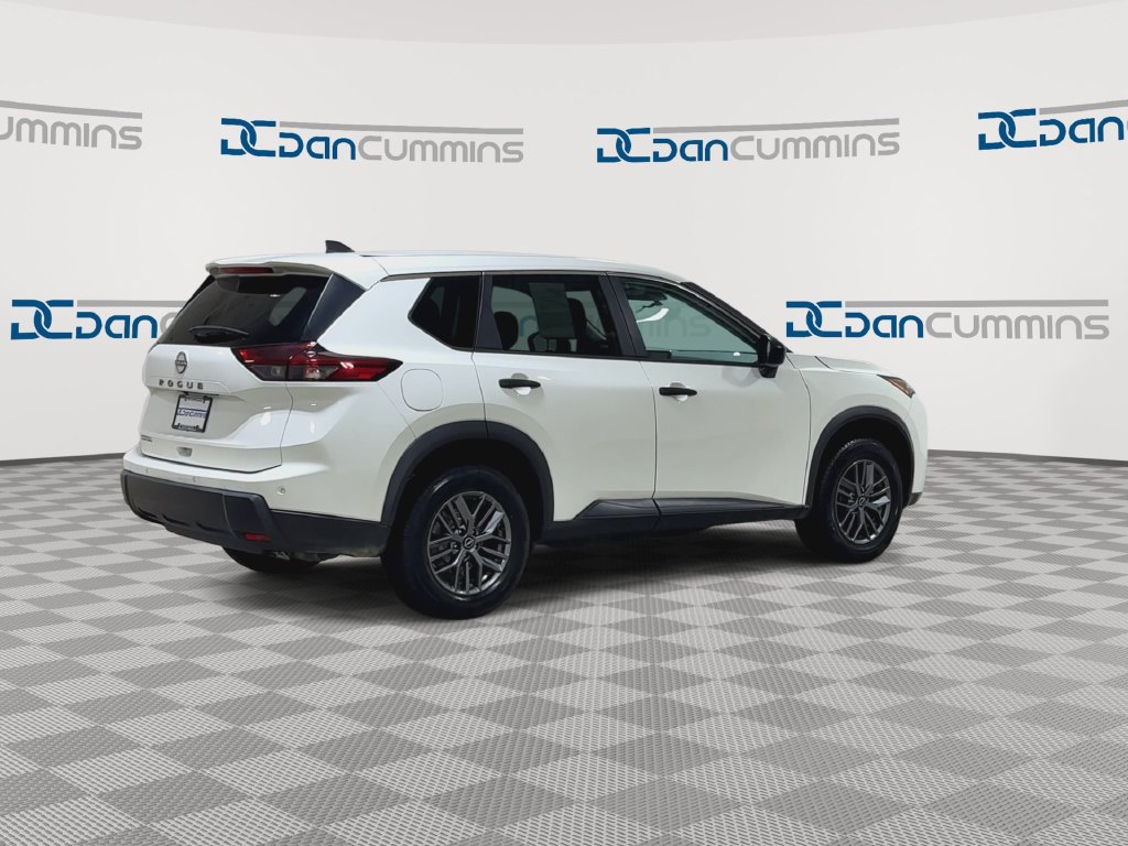 Used 2024 Nissan Rogue S FWD image 8