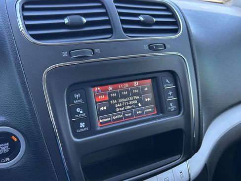 Used 2020 Dodge Journey SE w/ SE Popular Equipment Group FWD image 22