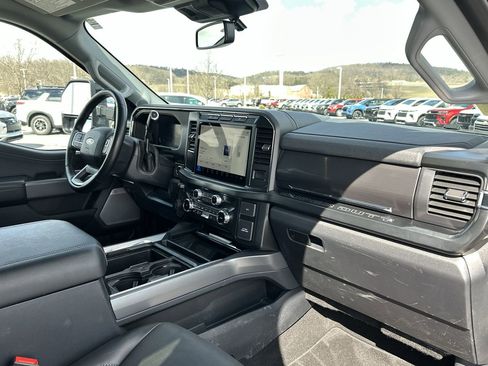 Used 2024 Ford F250 Lariat AWD/4WD image 16