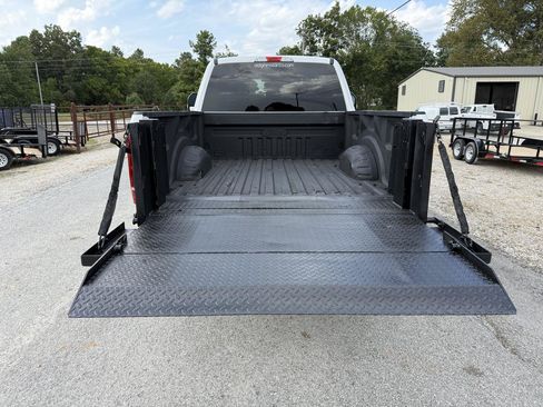 Used 2019 Ford F250 XL w/ Power Equipment Group AWD/4WD image 5