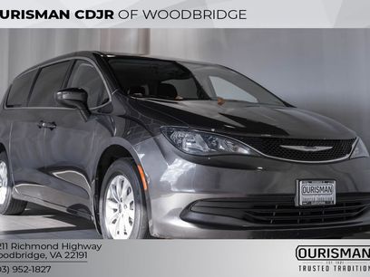 Used 2017 Chrysler Pacifica Touring w/ Tire & Wheel Group