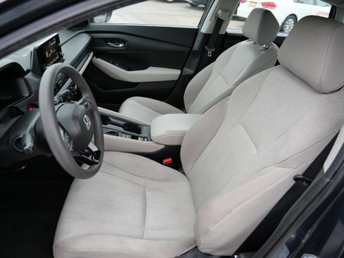 Used 2023 Honda Accord LX image 19