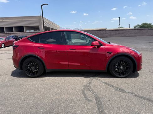 Used 2020 Tesla Model Y Long Range AWD/4WD image 4