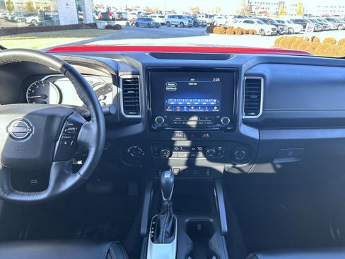 Used 2024 Nissan Frontier SV w/ Hardbody Edition image 13