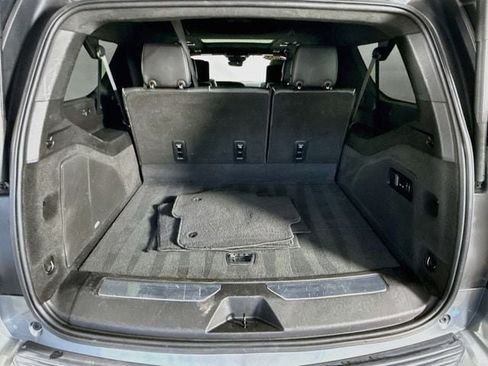 Used 2022 Cadillac Escalade ESV Sport Platinum RWD image 30